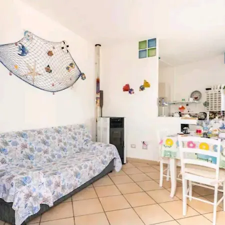 La Rotonda Sul Mare Homestay *