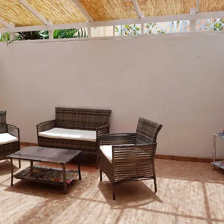 La Rotonda Sul Mare Homestay *